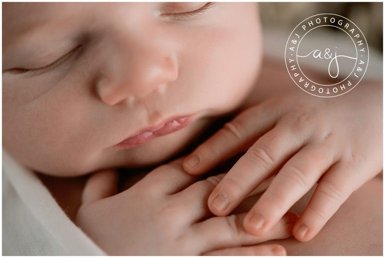 professional-newborn-photo