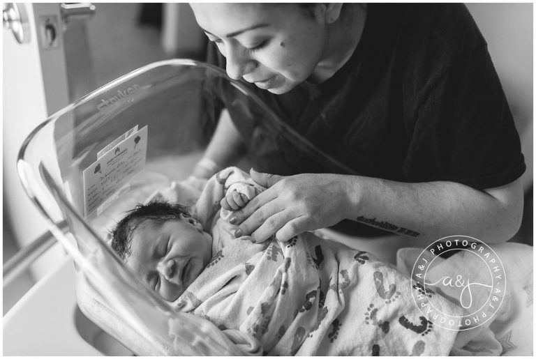baby-mother-photo-captured-ventura-county-photographer