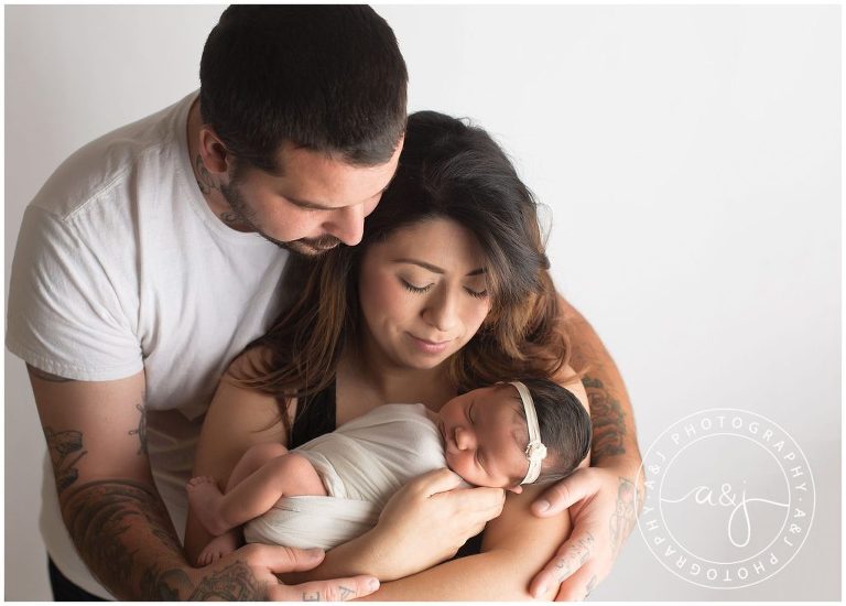 newborn-family-photo