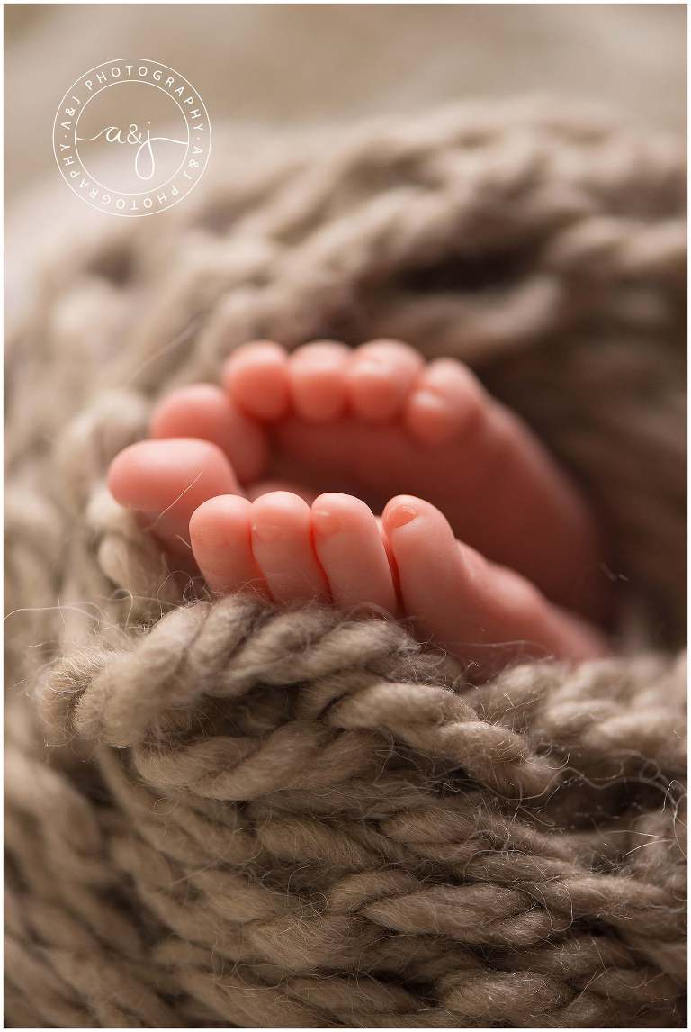 lompoc-photographer-captures-baby-toes